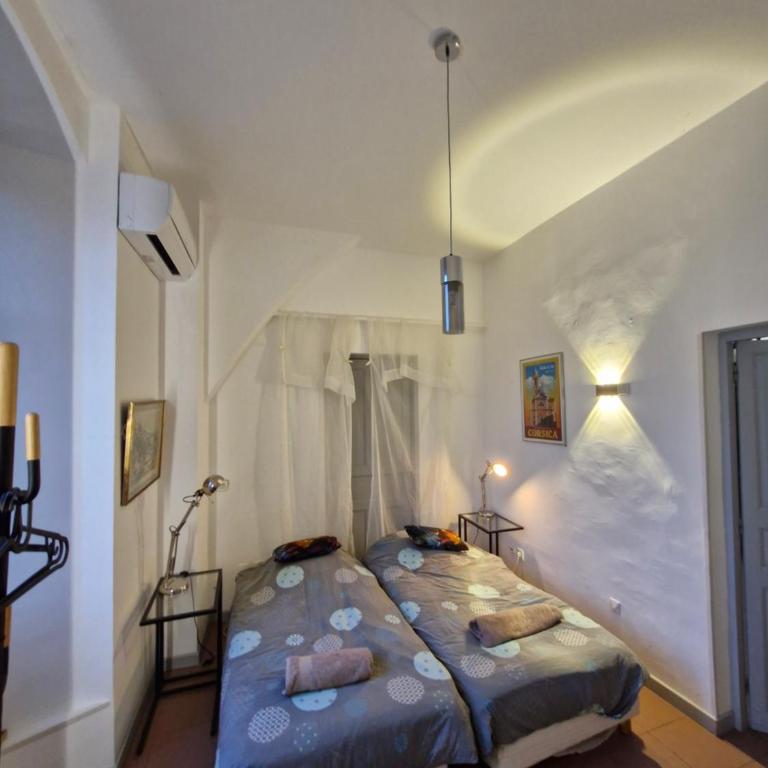 VILLA BELVEDERE D'AJACCIO, VILLA ENTIERE VUE MER POUR 2 à 10 VOYAGEURS - Villa - 2
