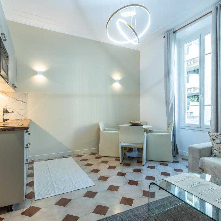 Menton Casino - Superior Apartment - 12