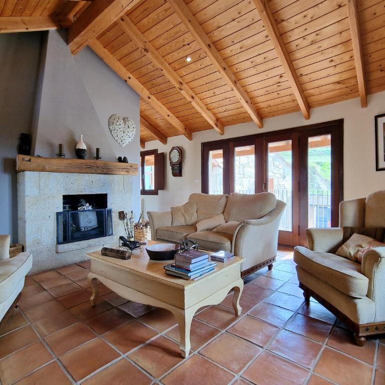 Casa Del Ingles - Luxury Private Villa & Pool in Rural Valley - Villa - 26