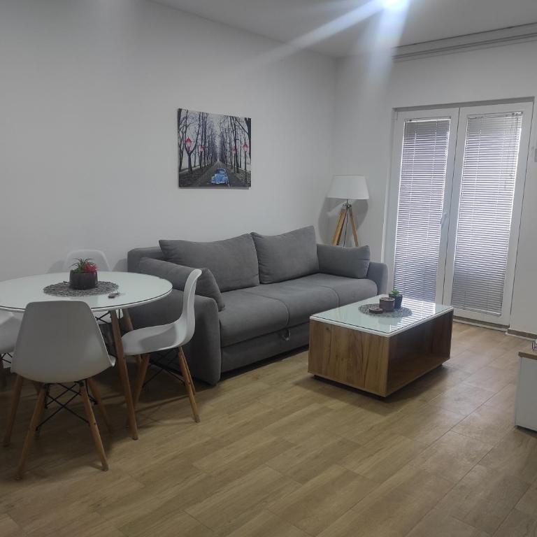 Cera luxe apartment - One-Bedroom Apartment - 3