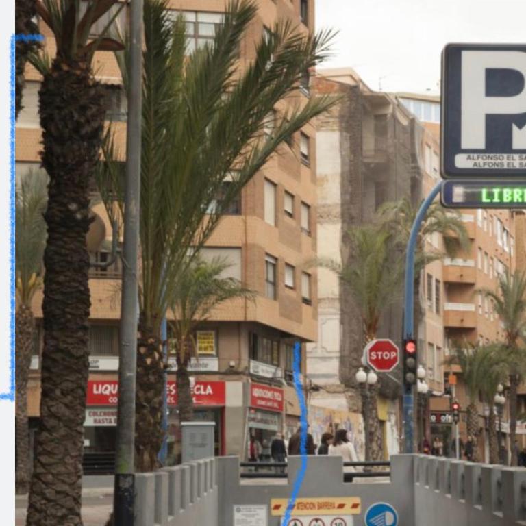 Centrally-Located, Spacious Flat at Historic Centre & short walk to Beach - Apartamento de 3 dormitorios - 56