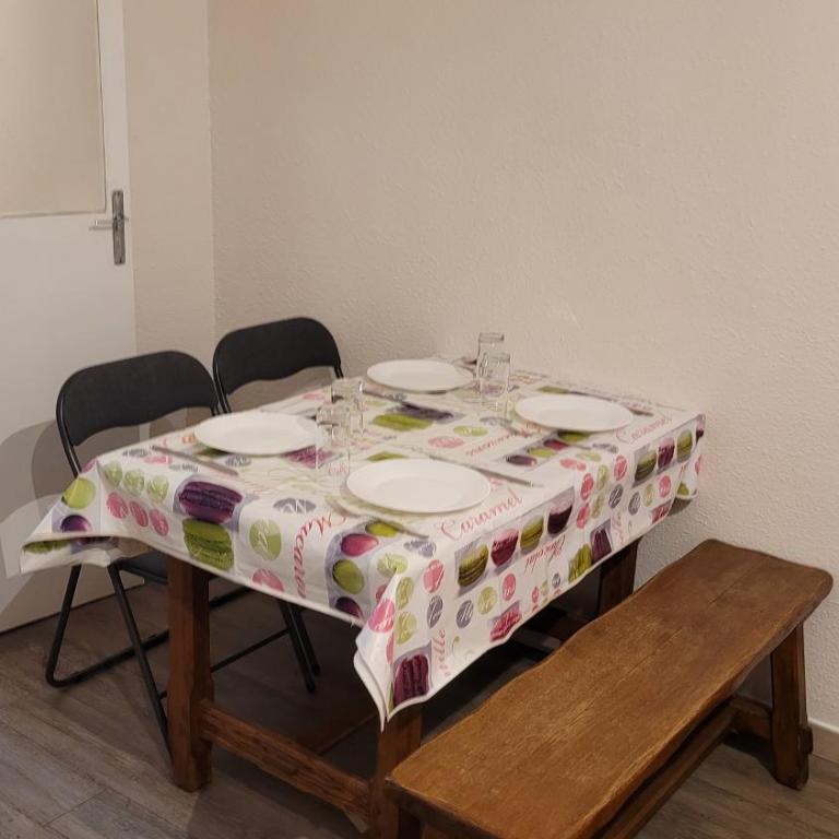 Grand studio confortable jusqu'à 4 personnes - Appartement - 15