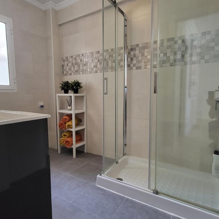 3BR Top Floor Apartment Vialia La Unión Metro - Apartment - 16