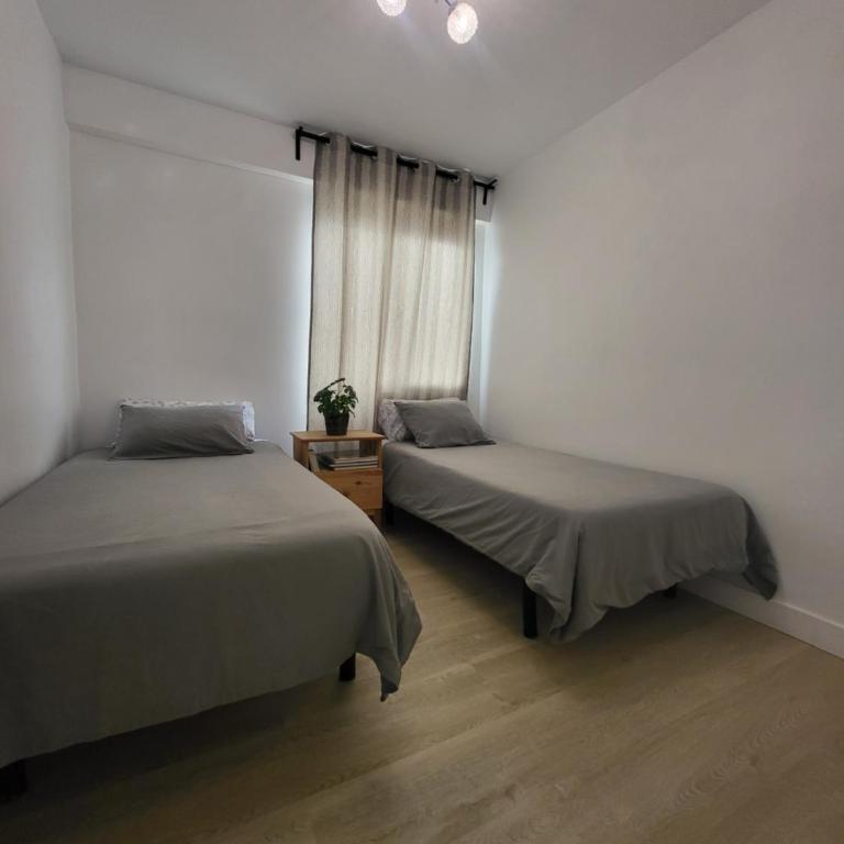 3BR Top Floor Apartment Vialia La Unión Metro - Apartment - 7