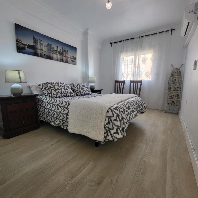 3BR Top Floor Apartment Vialia La Unión Metro - Apartment - 4