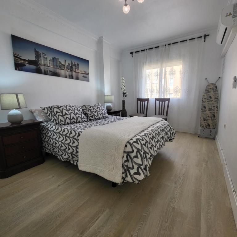 3BR Top Floor Apartment Vialia La Unión Metro - Apartment - 6