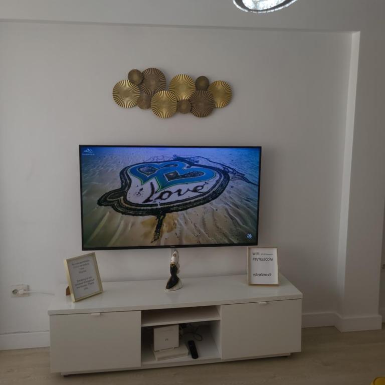 3BR Top Floor Apartment Vialia La Unión Metro - Apartment - 17