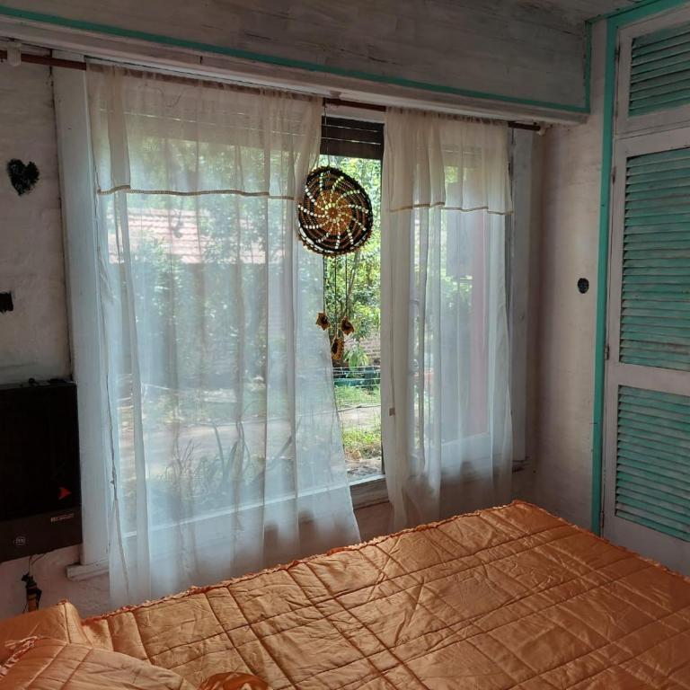 Habitación con cama matrimonial en hermoso Chalet golf - Habitación Doble con baño compartido - 8