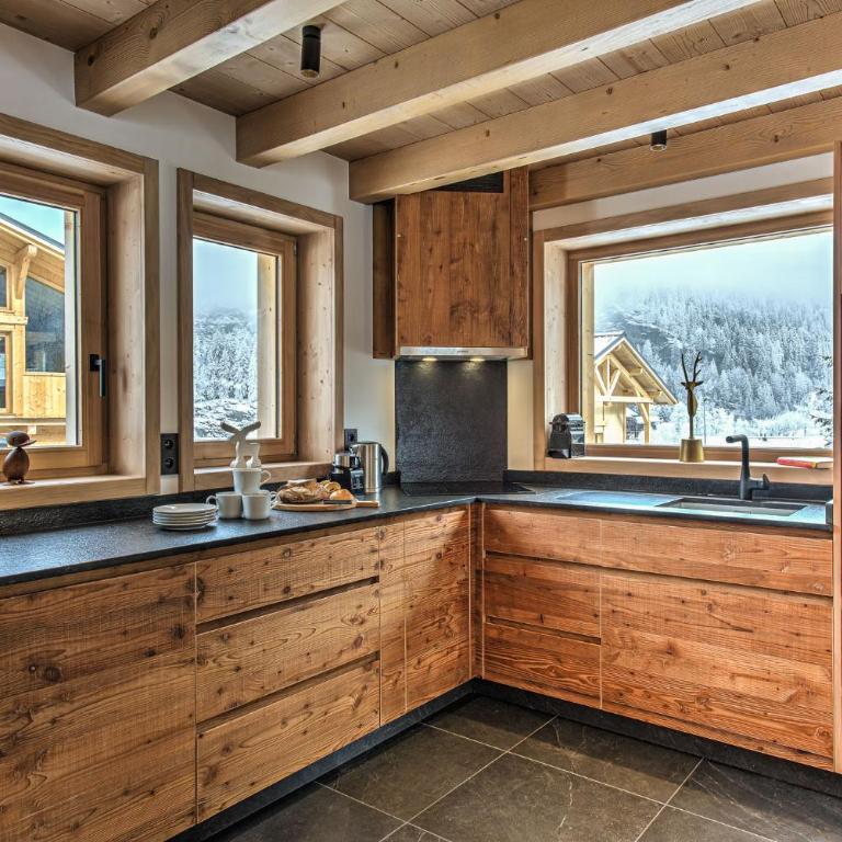 Chalet Belle des Neiges, Alpes Agency, Les Houches, Sleeps 9 - Chalet - 7