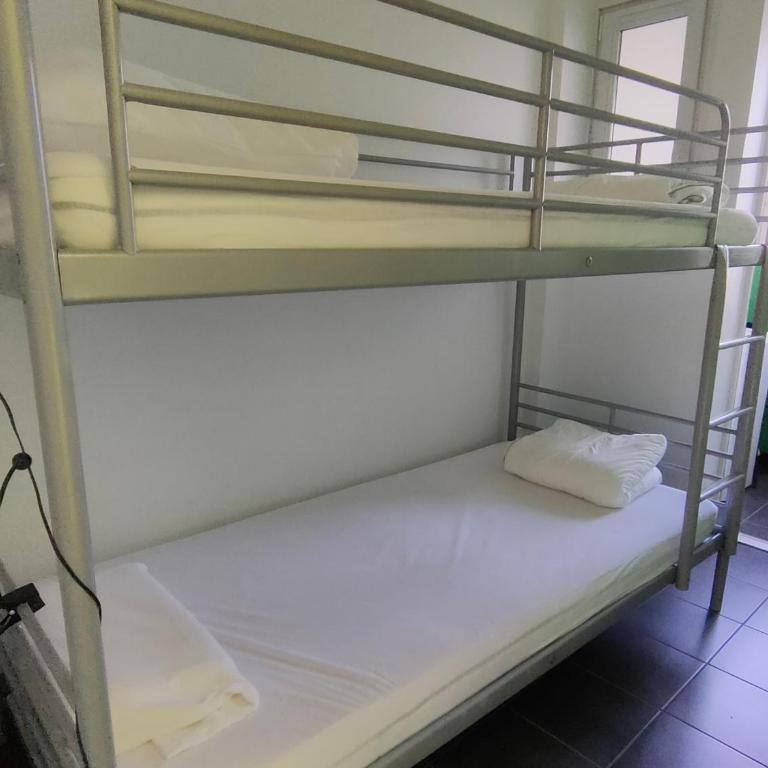 Bel Appart 2 Chambres, Terrasse, Proche Plage - FR-1-323-491 - Appartement - 11