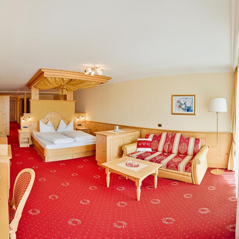 Granpanorama Hotel StephansHof - Suite mit Balkon und Bergblick - 1