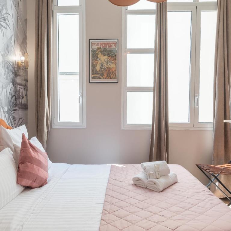 Sophie Stay - Le Mucha - King size bed - AC - Appartement 4 Chambres - 12