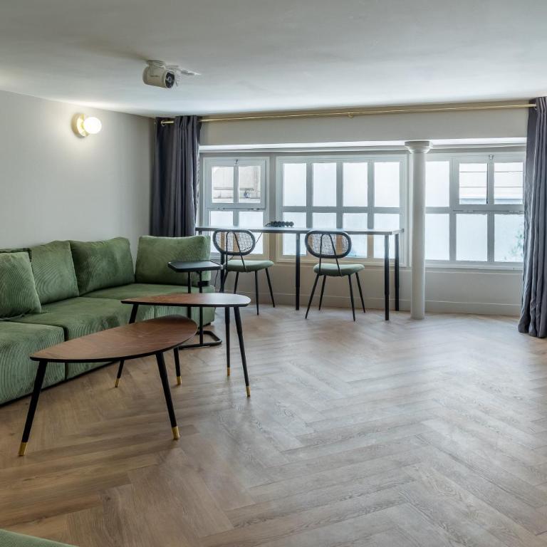 Sophie Stay - Le Mucha - King size bed - AC - Appartement 4 Chambres - 19