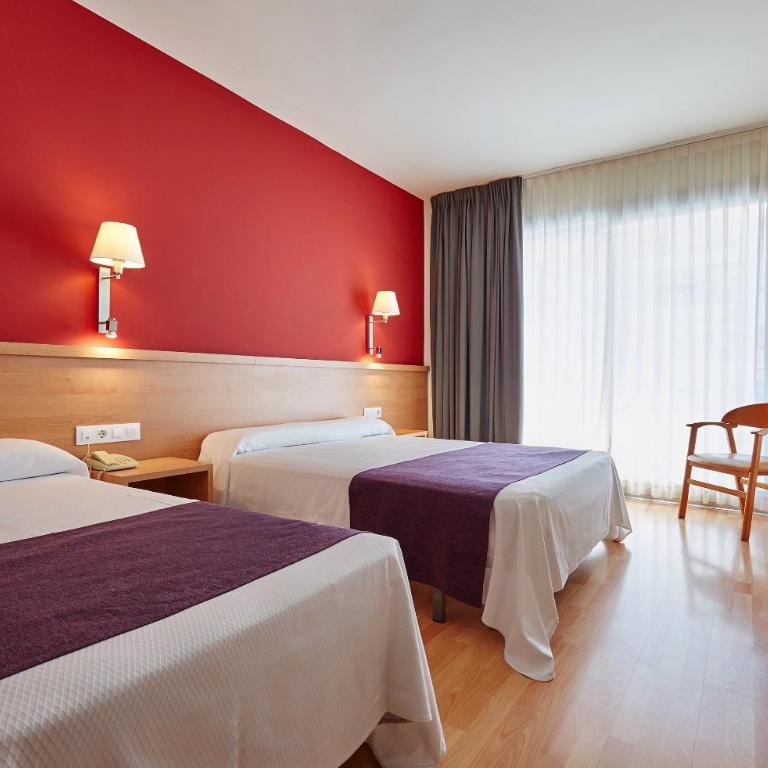 Hotel Surf Mar - Habitación Doble con cama supletoria (3 adultos) - 1