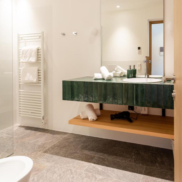 Granpanorama Hotel StephansHof - Romantik Suite mit Sauna, Balkon und Bergblick - 10