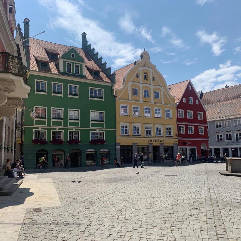 Marktplatz Memmingen - Suite with City View - 5
