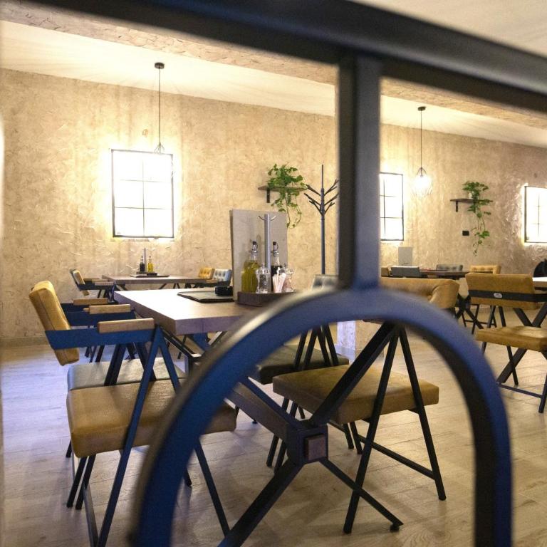 Jazina Hotel - Dvokrevetna Soba sa Bračnim Krevetom i Balkonom - 27