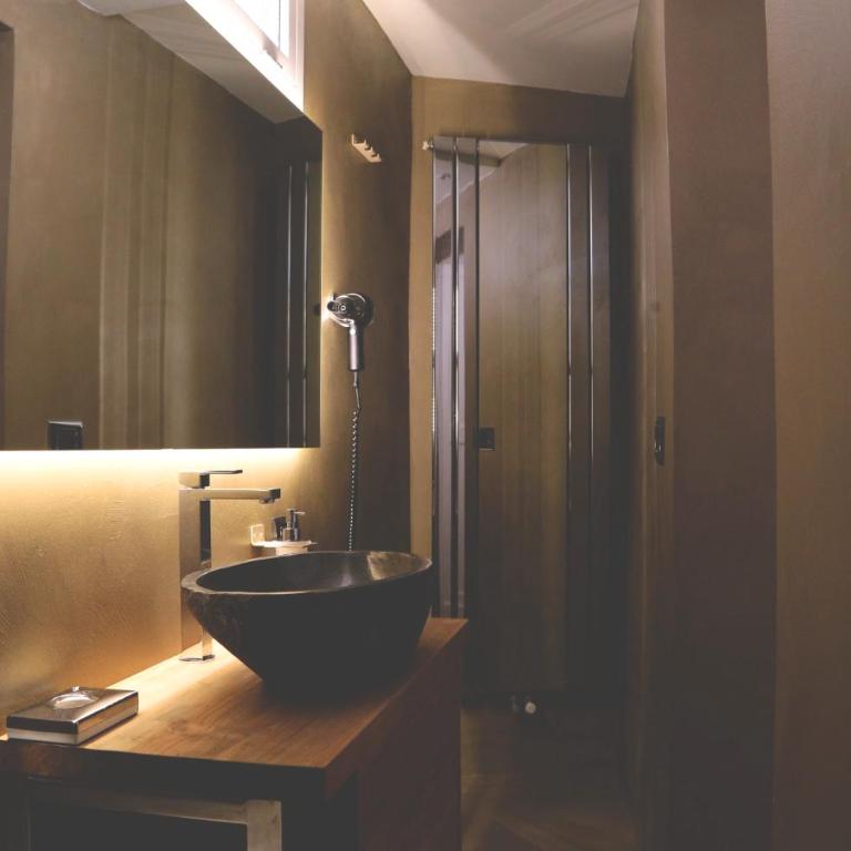 T rooms - Camera Matrimoniale con Bagno Privato - 3