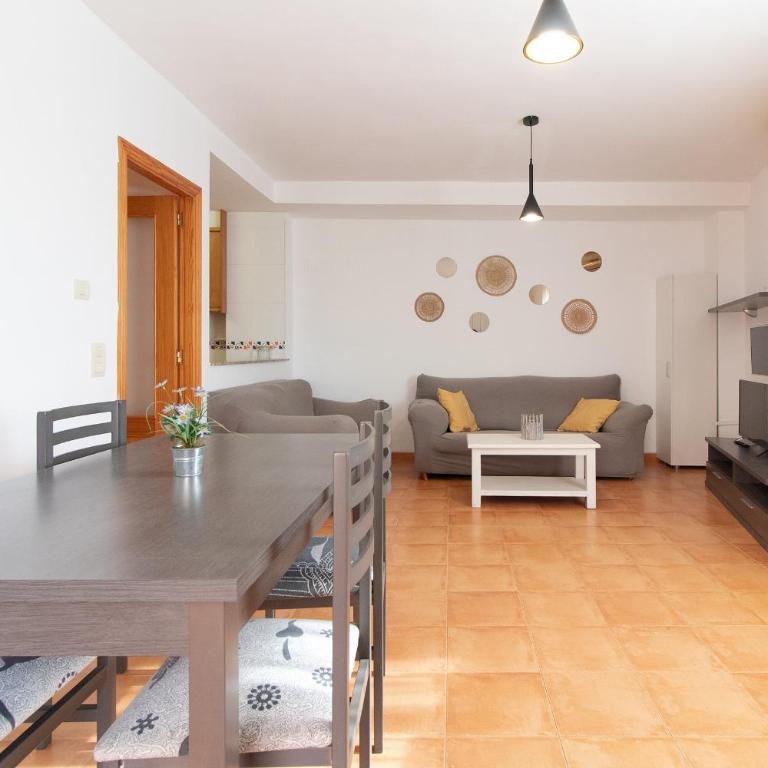 Global Vacacional, Práctico apartamento con piscina en la playa de Canet - Apartment - Erdgeschoss - 2