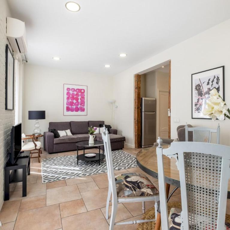 Modern and bright- 1bedroom 1bathroom- Downtown - One-Bedroom Apartment - 4