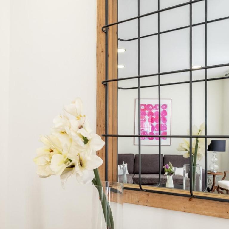 Modern and bright- 1bedroom 1bathroom- Downtown - One-Bedroom Apartment - 15