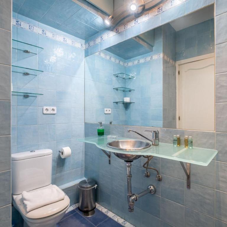 Modern and bright- 1bedroom 1bathroom- Downtown - One-Bedroom Apartment - 13