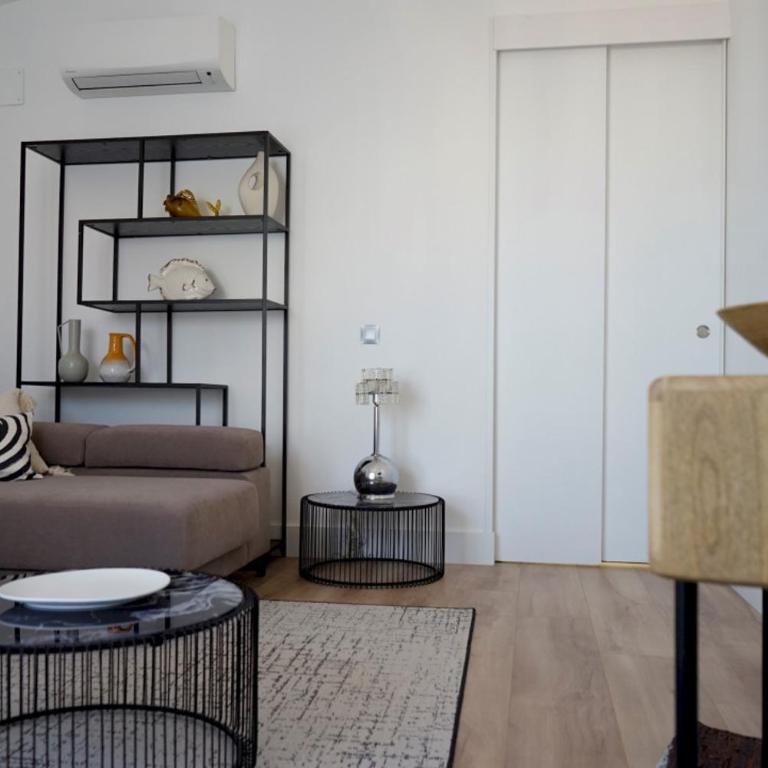 2BD 2BTH - Plaza España - Refurbished - MintyStay - Apartment - 3