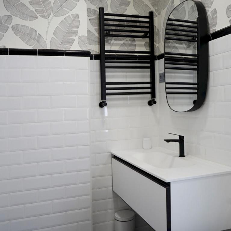 2BD 2BTH - Plaza España - Refurbished - MintyStay - Apartment - 39