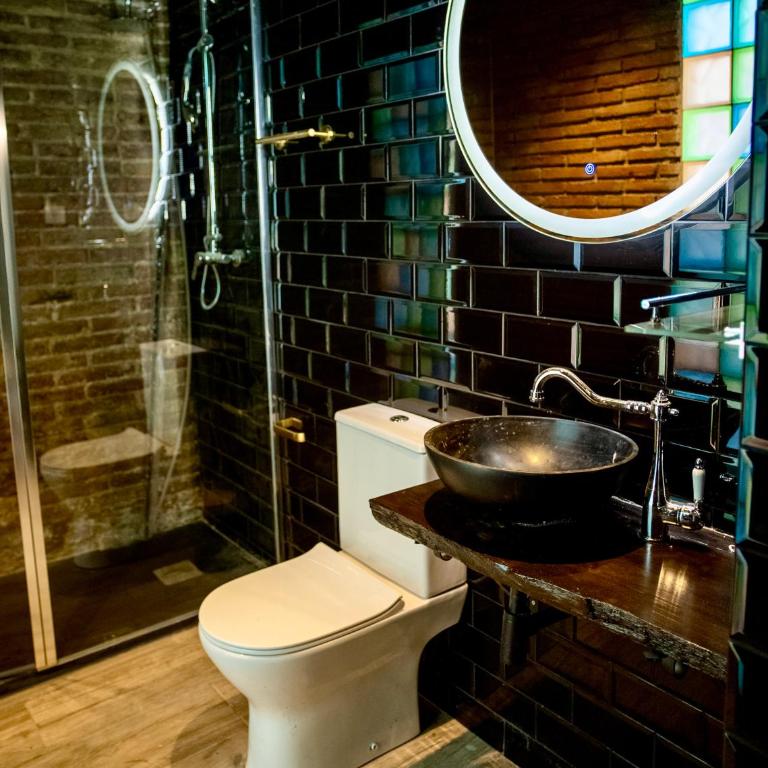 Hotel Lincoln Lounge - Suite with Balcony - 18
