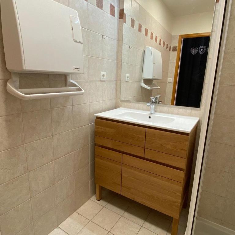Studio rénové avec terrasse, jardin et parking à Montgenèvre - 4 pers. - FR-1-445-204 - Studio - 6