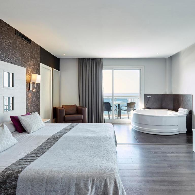 Hotel Surf Mar - Suite Superior con vistas al mar (2 adultos) - 4