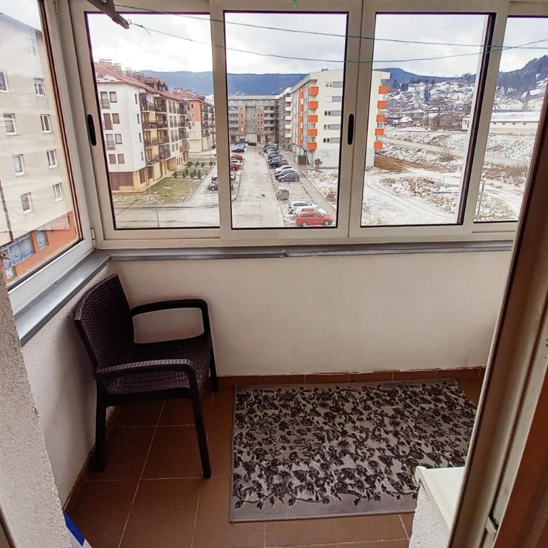 Stan Jovana - One-Bedroom Apartment - 3