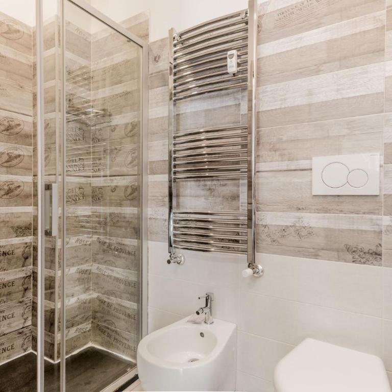 Casa Casu - Chambre Double ou Lits Jumeaux avec Salle de Bains Privative - 4