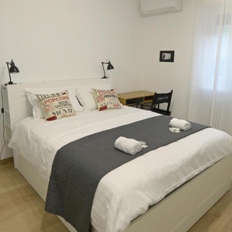 Apartment Cinecittà - Metro A Lucio Sestio - 15 min to center - One-Bedroom Apartment - 6