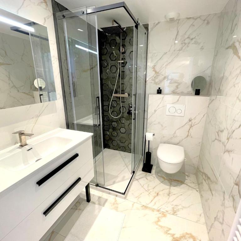 Alba DeLuxe - 3 Bedroom Pointe Croisette, by Welcome to Cannes - Deluxe Apartment - 14