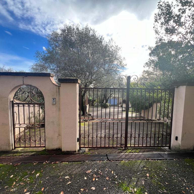 Villa provençale calme avec piscine chauffée 6 ch - Villa - 7