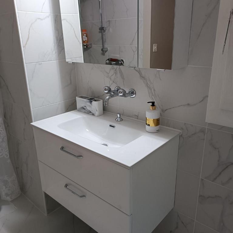 Apartment Jolie - Appartement 1 Chambre - 13