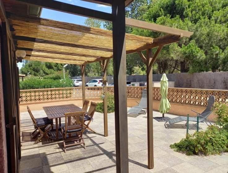 Villa d'angle spacieuse climatisée étage, clôturée dans domaine PORTES DU SOLEIL, 3 chambres, 7 couchages, wifi, accès payant aux piscines, 400m de la mer de portiragnes plage,LRPDSR6 - Casa de 3 dormitorios - 11