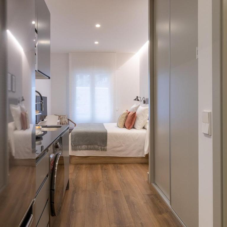 Charming Studio for Two in Beautiful Chamberí - Studio Apartment - 6