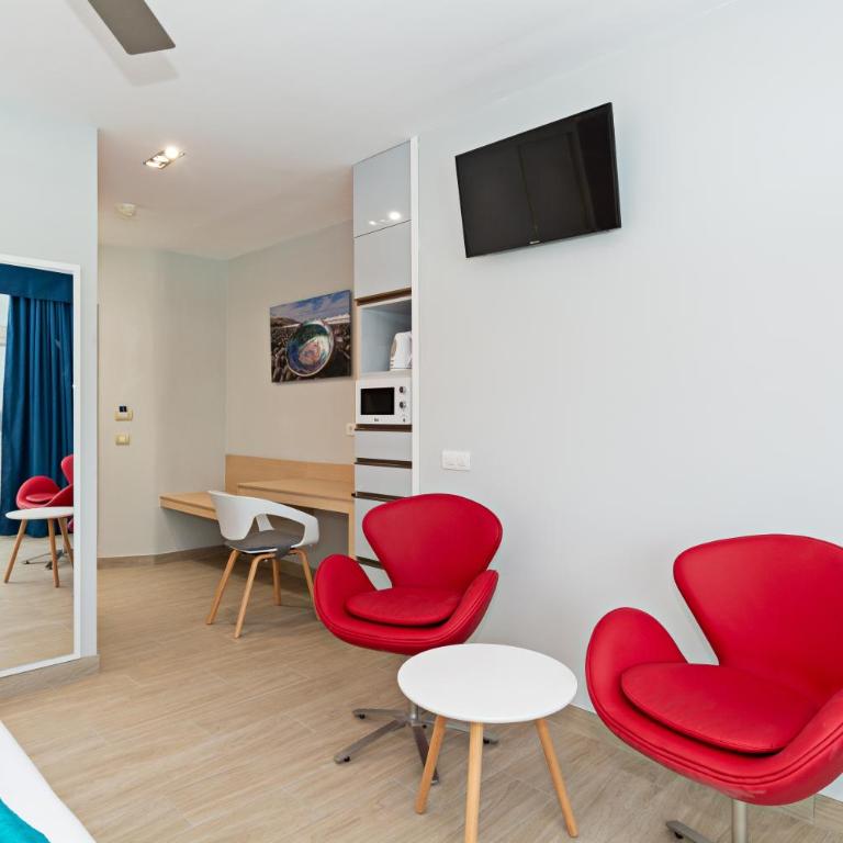 Apartamentos Panorama Adults Only - Estudio Deluxe con vistas al jardín - 3