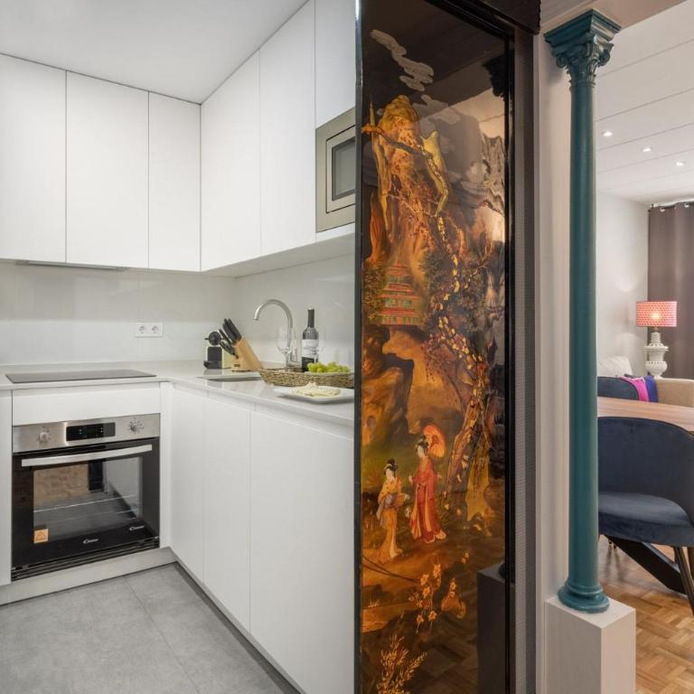 Vibrant 2-Bed Apartment for 4 in Madrid - Two-Bedroom Apartment - 6