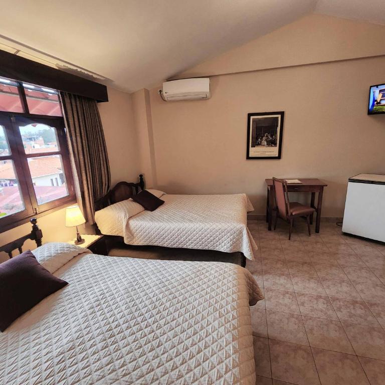 Hotel Carmen - Habitación Doble Económica - 2 camas - 3