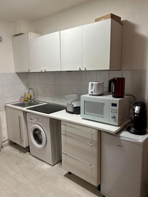 Appart Paris 10 eme - Apartamento de 1 dormitorio - 4