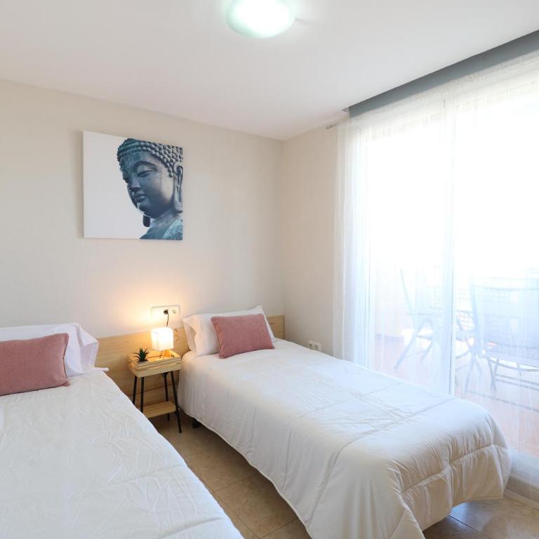 Enorme terraza con vistas al mar by Hometels - Apartamento de 3 dormitorios - 4