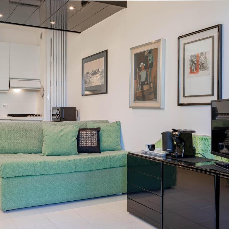 H11 [Verde Giada] Piscina - Tennis - Parcheggio - Appartamento con Vista Giardino - 9