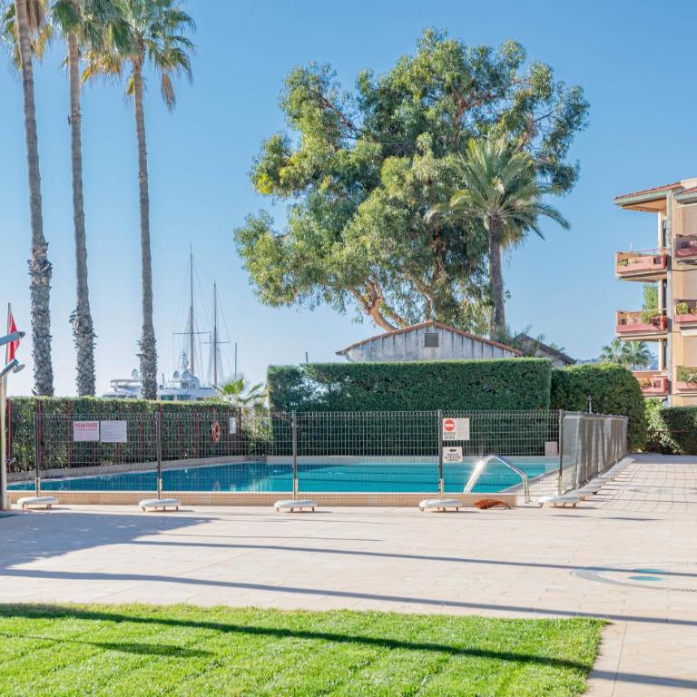 H11 [Verde Giada] Piscina - Tennis - Parcheggio - Appartamento con Vista Giardino - 10