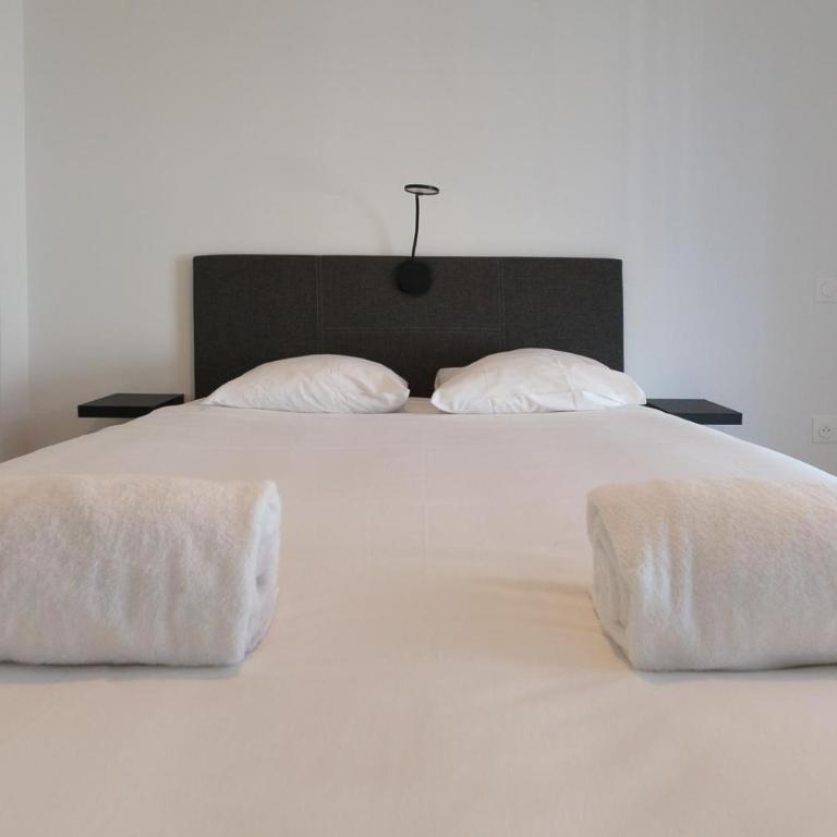 Rohan - T3 - parking - calme - wifi - Two-Bedroom Apartment - 15