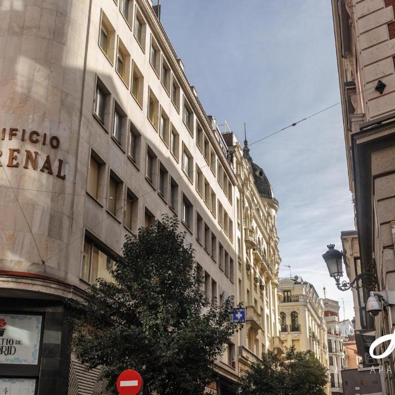 HR-Madrid-Puerta del Sol - Double Room with Private Bathroom - 7