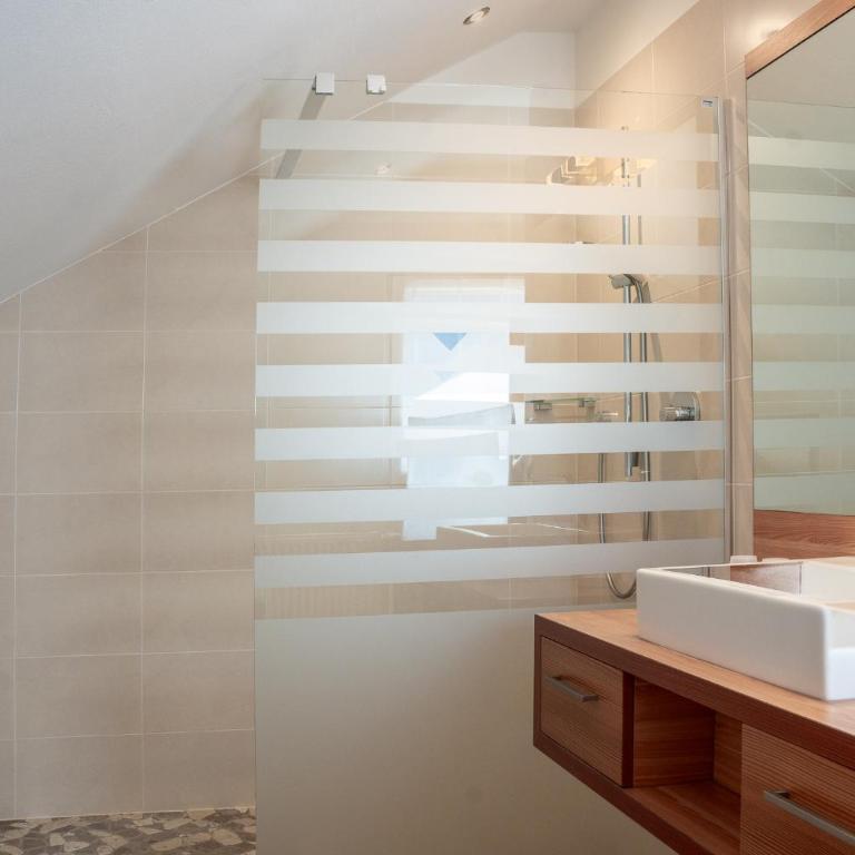 Haus Winkler - Familienzimmer mit Balkon - 3
