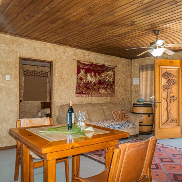 Texas Limache - Two-Bedroom Apartment - 1